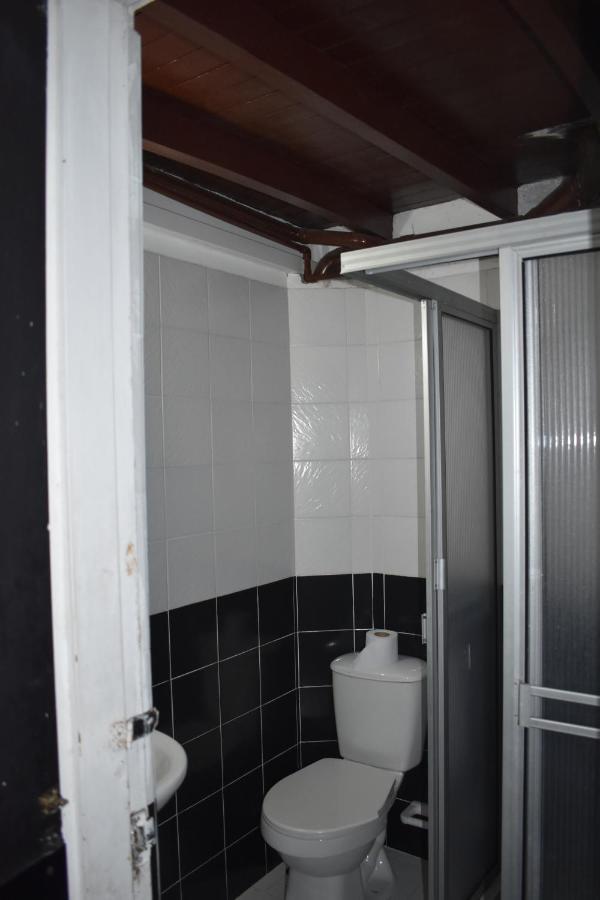 Esmed Hostel 메딜린 외부 사진